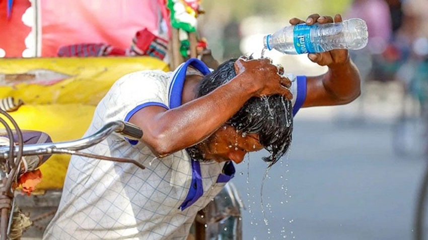 ২২ জেলায় তাপপ্রবাহ নিয়ে দুঃসংবাদ