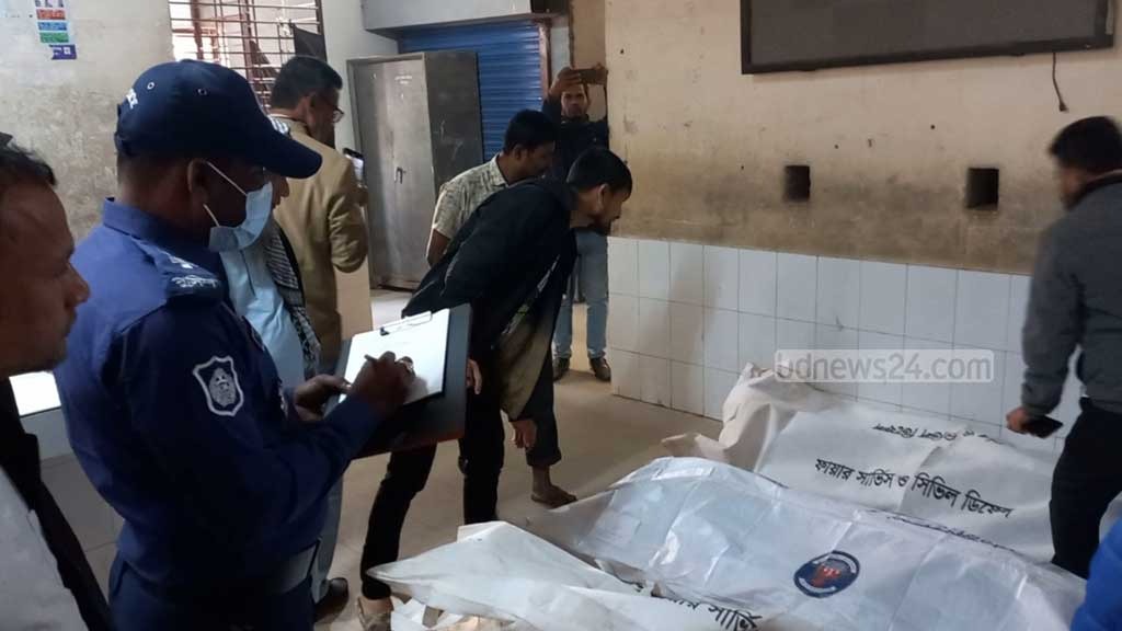 জাহাজে ৭ খুন : চাঁদপুরে অজ্ঞাত ১০ জনের বিরুদ্ধে মামলা