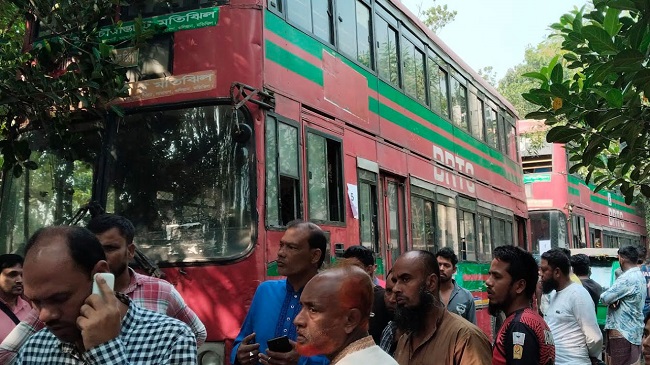 পিকনিক বাস বিদ্যুতায়িত হয়ে বিশ্ববিদ্যালয়ের ৩ শিক্ষার্থীর মৃত্যু