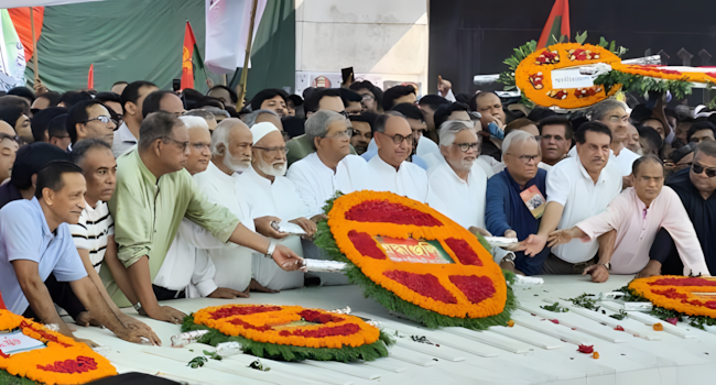 জাতীয় বিপ্লব ও সংহতি দিবসে শহীদ জিয়ার মাজারে বিএনপির শ্রদ্ধা