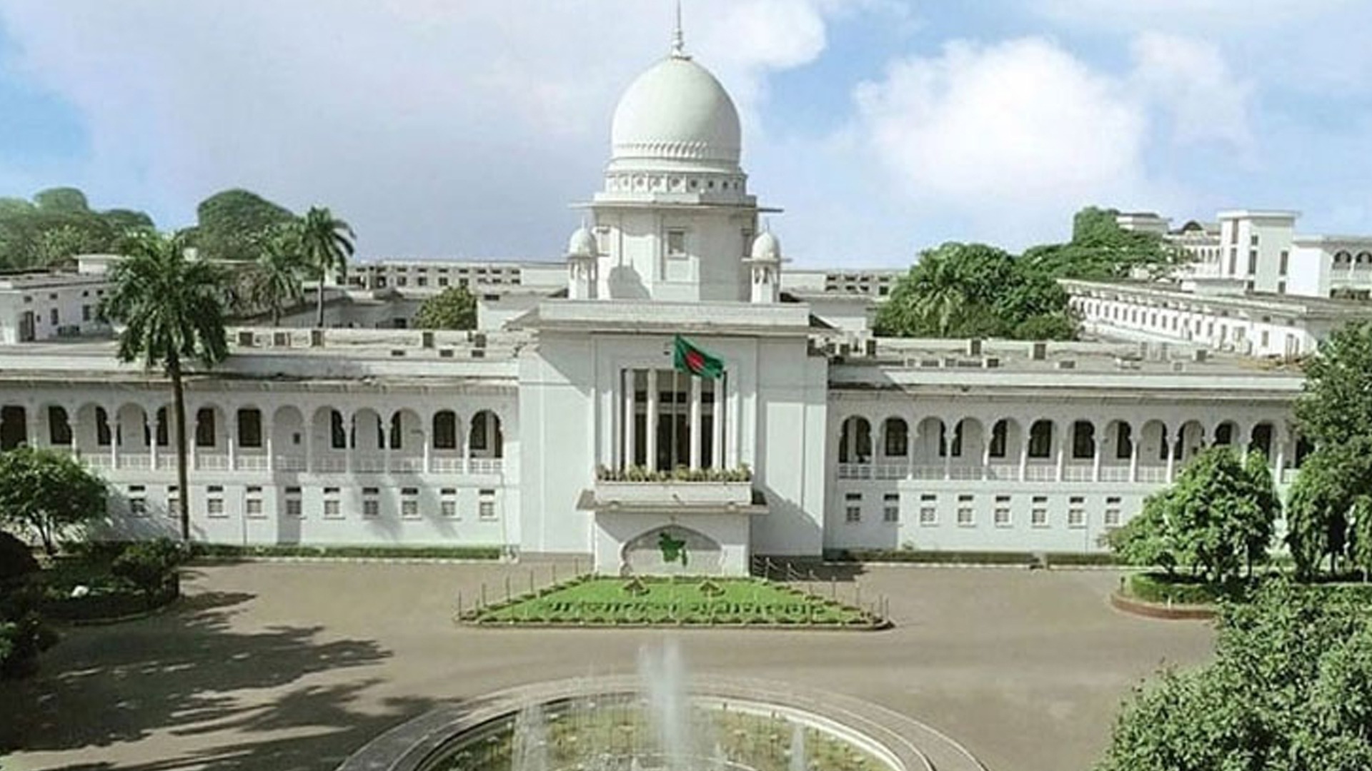 হাইকোর্টে এক নতুন অধ্যায়ের সূচনা